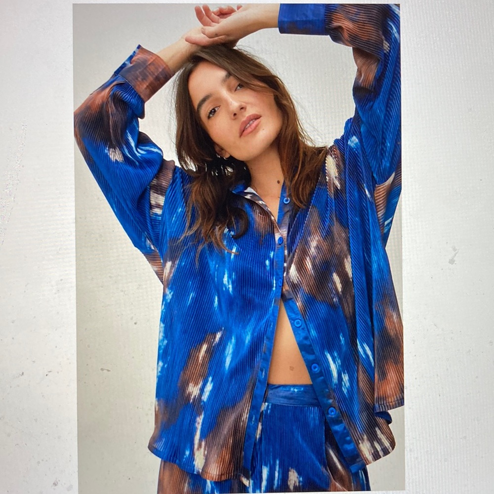 Nasty Gal Petite Tie Dye Oversized Plisse Shirt